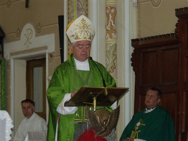 Kósa Antal moldáviai püspök látogatása Kárpátalján