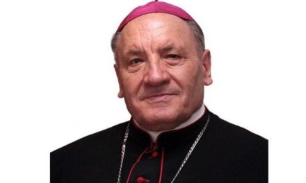 Elhunyt Jan Purwiński püspök