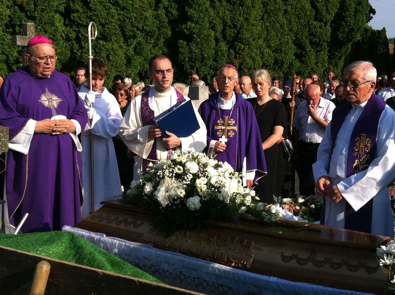 Príhovor diecézneho biskupa Antona Majneka počas pohrebu o. Jozefa Mrkvicu