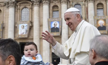 Папа: Ігнорувати, ображати та зневажати ближнього – це форма вбивства