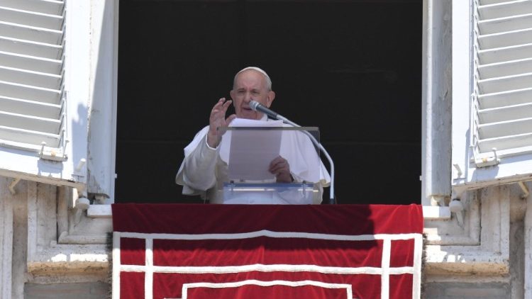 Папа: Не слід боятися тих, які хочуть погасити апостольський запал насильством