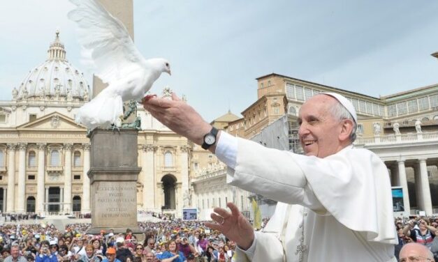 Папа: Послання до учасників Паризького форуму миру