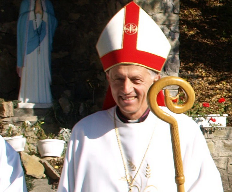 Majnek Antal püspök 60 éves
