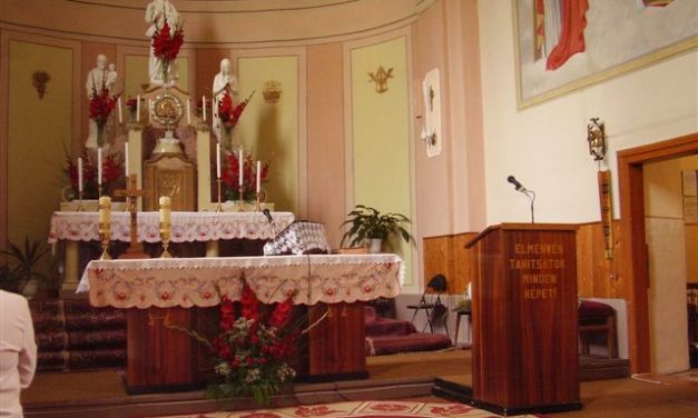 Jótékonysági hangverseny Huszton