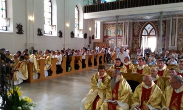 A Harkiv-Zaporizsja-i megyéspüspök beiktatása