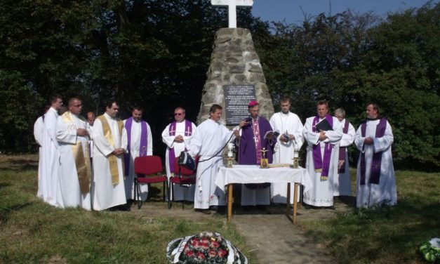 Megemlékező szentmise az Uzsoki-hágón