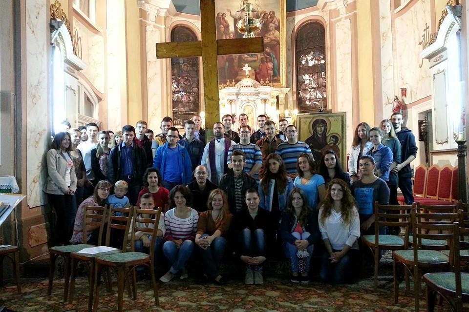 Az Ifjúsági Világtalálkozó (IVT) keresztje és ikonja Ungváron