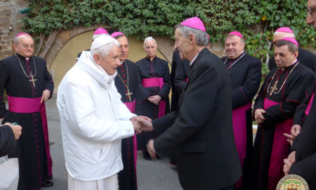 Az ukrajnai püspökök találkoztak XVI. Benedek emeritus pápval