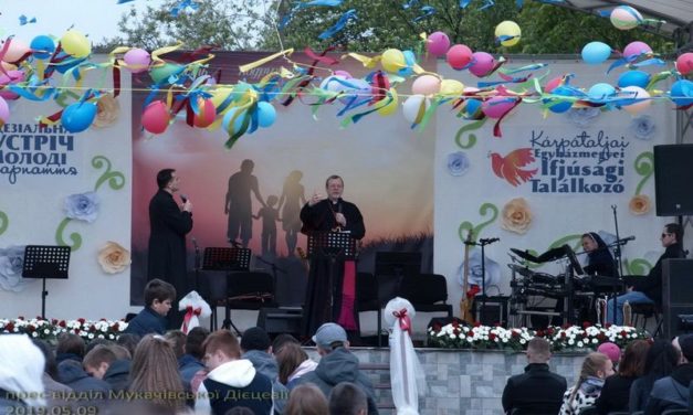 Egyházmegyei ifjúsági találkozó Pósaházán