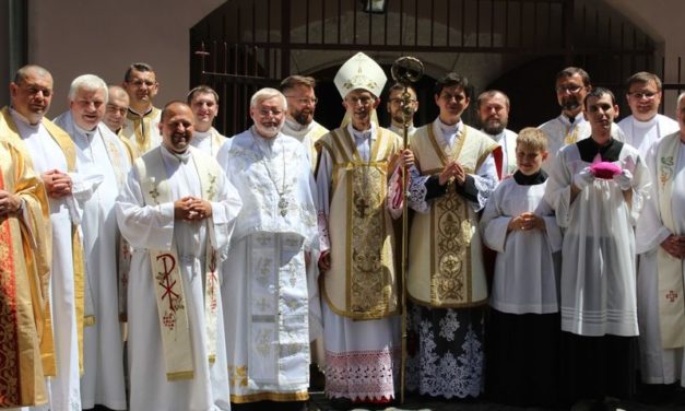 „Adj hálát mindenért mindenkor!” – Papszentelés a székesegyházban