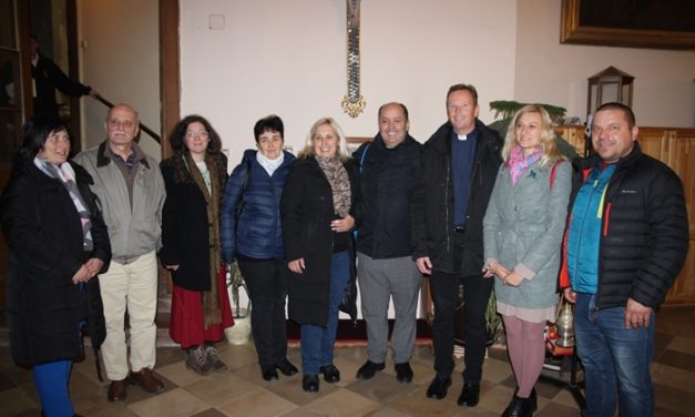 Hívek és papok együttműködése a szinodális úton