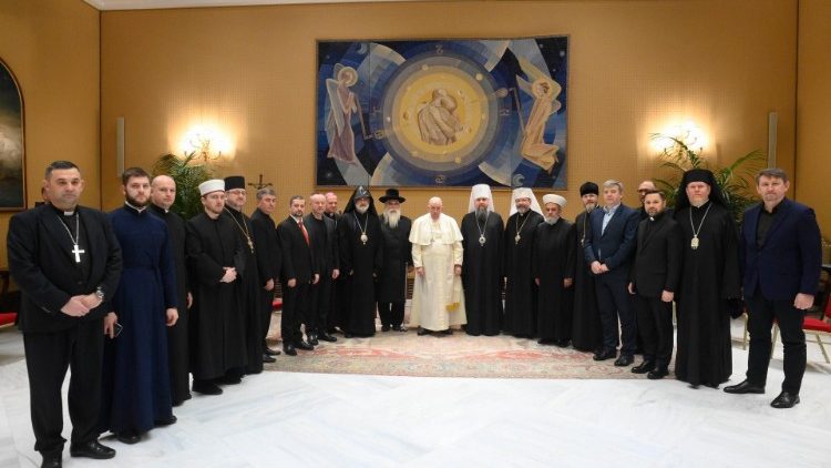 Ferenc pápa találkozott az Egyházak és Vallási Szervezetek Pánukrajnai Tanácsa küldöttségével