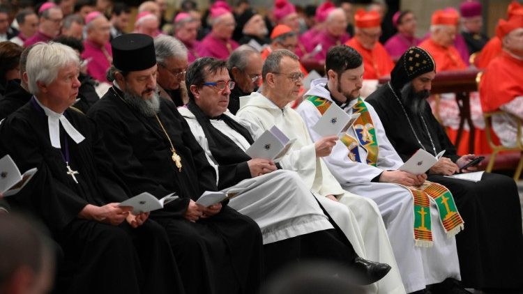 Ferenc pápa által vezetett ünnepi esti dicséretet az ökumenikus imahét zárásaként