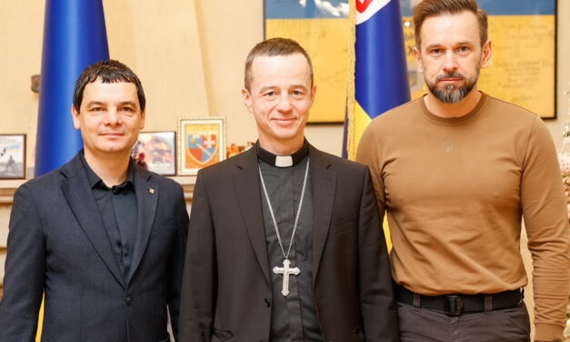 Megyei vezetőkkel találkozott Lucsok Péter Miklós OP megyéspüspök
