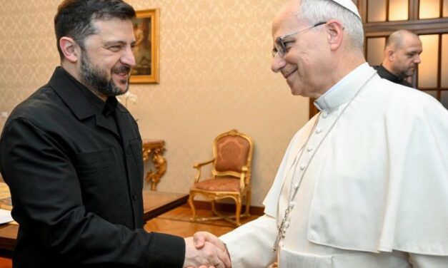 Leó pápa fogadta Zelenszkij elnököt: folytassák a párbeszédet az igazságos békéért