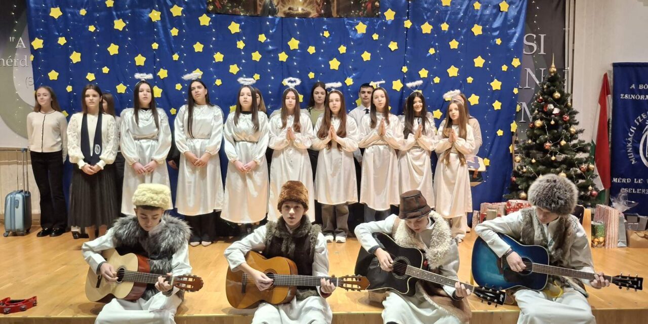 Karácsonyváró ünnepség a Szent István Líceumban