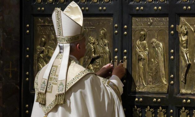 Vízkereszt ünnepén bezárult a Szent Péter bazilika Szent Kapuja, véget ért a Szentév