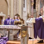 Lucsok Miklós püspök: éljünk a jelenben és  imádkozzunk állhatatosan a békéért