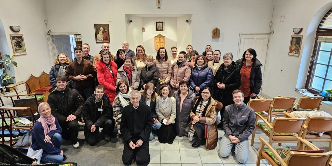 „Nem mi mentünk haza, az otthon jött ide!”<br>Kárpátaljai katolikusok hétvégéje Budapesten