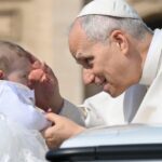 Leó pápa: A háború őrületében az életet minden szakaszában meg kell védenünk