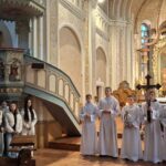 Nagyböjti keresztutat jártak a Munkácsi Szent István Líceum diákjai