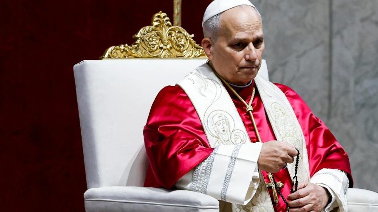 Leó pápa a békéért tartott imavirrasztáson: Hagyjanak fel a fegyverek és a halál tervezésével