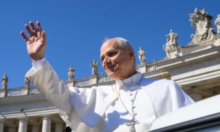 Leó pápa katekézise a liturgiáról: Hagyjuk, hogy átalakítson minket az élő Krisztus jelenléte!