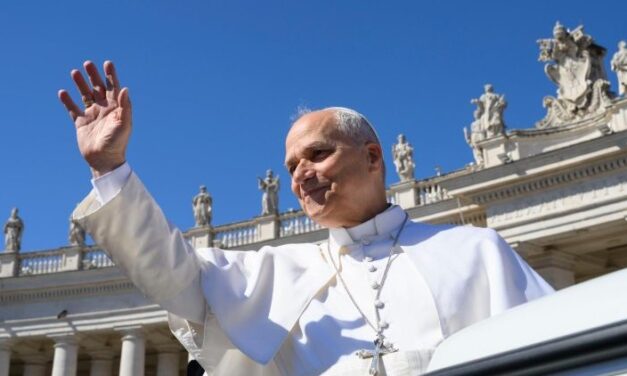 Leó pápa katekézise a liturgiáról: Hagyjuk, hogy átalakítson minket az élő Krisztus jelenléte!
