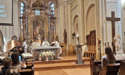 Forrás.itt – Egyházmegyei dicsőítő alkalom Munkácson