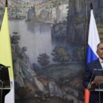 Gallagher érsek Moszkvában: A háborúnak véget kell vetni