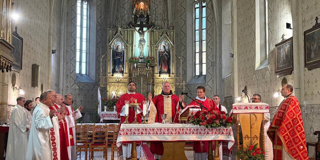 Búcsú a beregszászi Szent Kereszt Felmagasztalása templomban