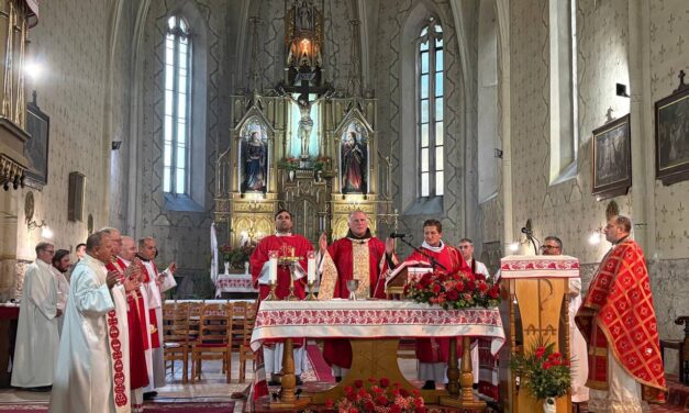 Búcsú a beregszászi Szent Kereszt Felmagasztalása templomban