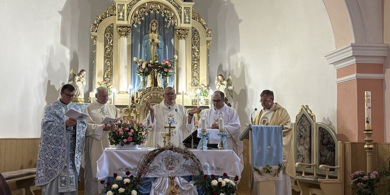 Szűz Mária Szent Neve – Templombúcsú Váralján
