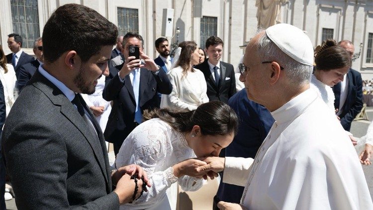 XIV. Leó pápa: A házastársi szeretet egy életre szóló, fáradhatatlan és hűséges „igen”
