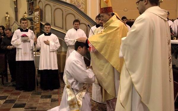 Фоторепортаж з висвячення Мирона Петенко