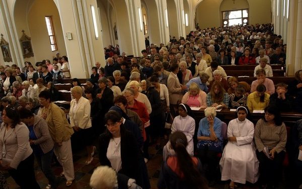 Нехай буде проставлене пресвяте Таїнство Євхаристії