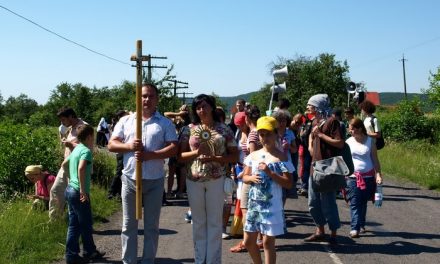 Йдучи дорогою до Бога… або паломництво в Анталовці