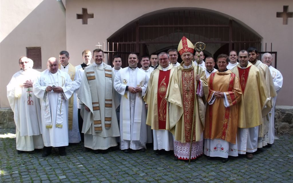Єпископ-ординарій Антал Майнек висвятив Ласло Медєші на постійного диякона
