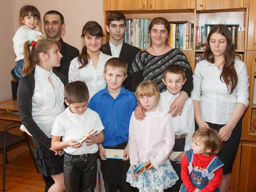 Перший дитбудинок сімейного типу св. Вікентія де Поль у Рахові