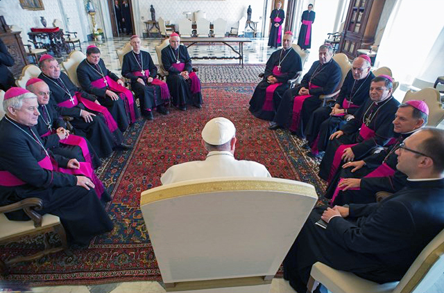 Архиєпископ Мокшицький: Папа вражений, він не знав усієї правди