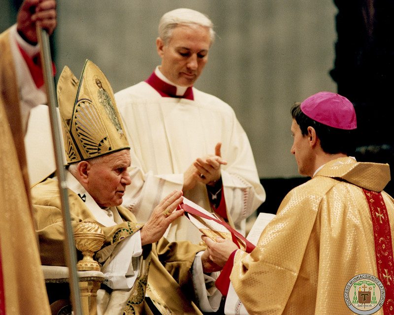 Двадцять років тому Антал Майнек був висвячений на єпископа