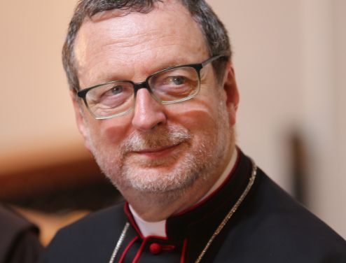 Вітаємо архієпископа Клаудіо Ґуджеротті з днем народження!