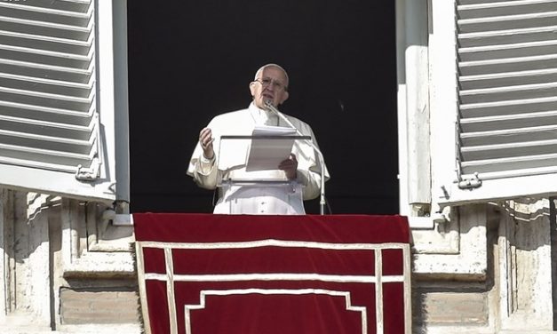 Папа: Приготовляймо Господню дорогу щоденним наверненням