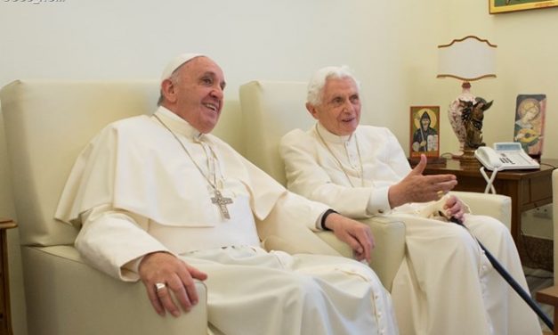 Річниця урочистого початку служіння Папи та іменини його попередника