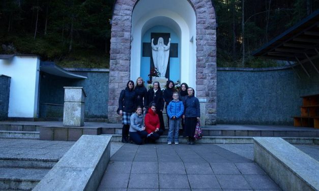 Краса, яка єднає людські серця з Богом