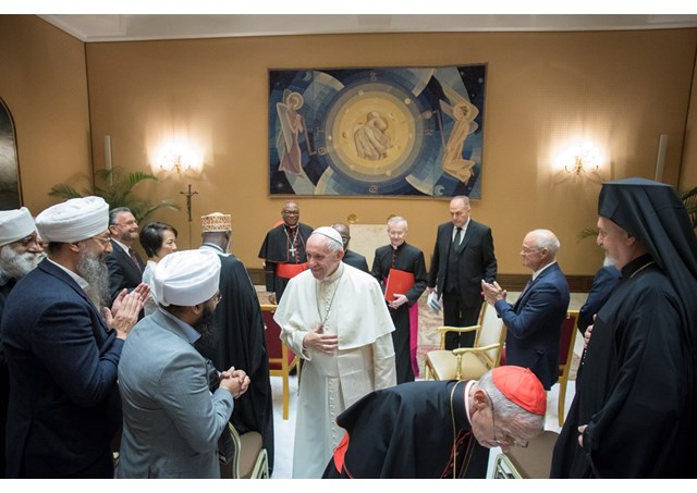 Папа: Релігії покликані поширювати мир