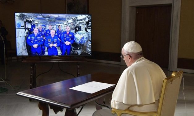 Разом ми можемо зробити набагато кращі речі, ніж поодинці