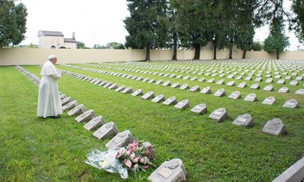 Папа відслужить Святу Месу за загиблих на війнах