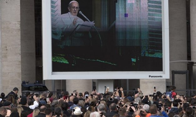 Солідарність Папи із страждаючими від війн і заклик до водіїв