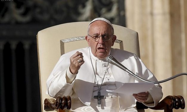 Папа: Участь в Євхаристійному богослужінні – це сходження на Голготу